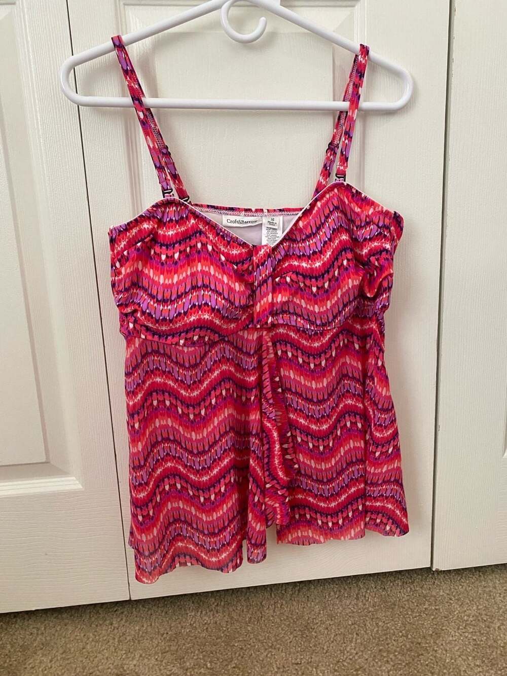 Croft & Barrow Women's Size 16 Pink Purple Ikat Zig Zag Print Draped Flyaway Tan